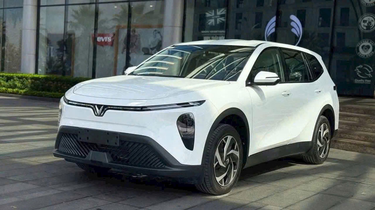 VinFast Limo Green - Ảnh 10